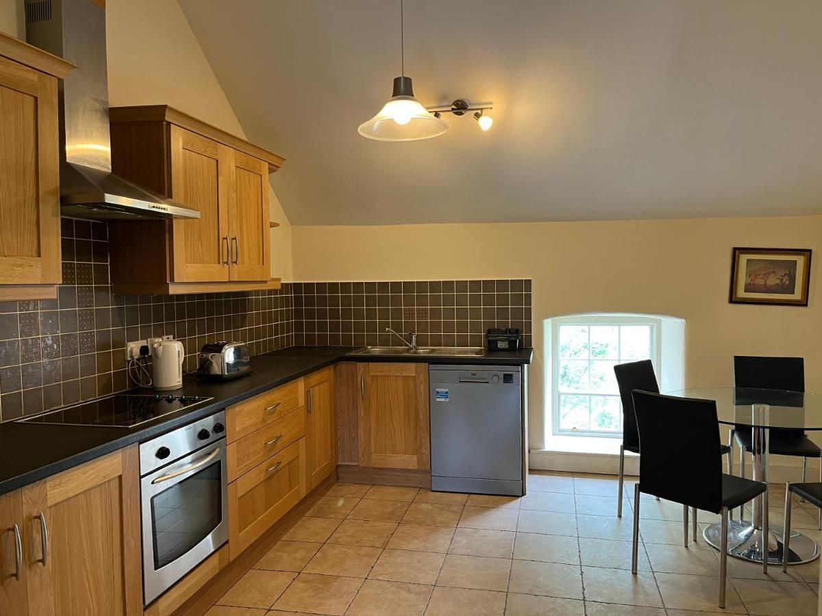 2 Bed Courtyard Apartment At Rockfield House Kells In Meath - Short Term Let Ngoại thất bức ảnh
