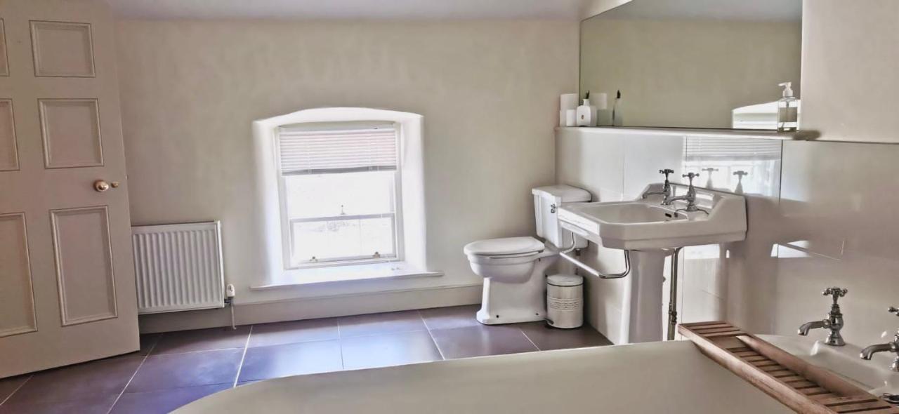 2 Bed Courtyard Apartment At Rockfield House Kells In Meath - Short Term Let Ngoại thất bức ảnh